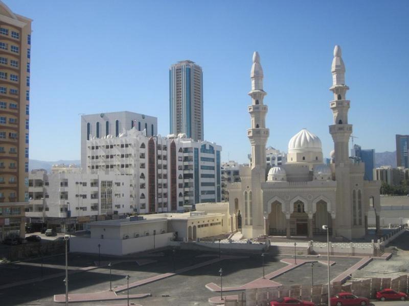 Royal Hotel Apartment Kalba Eksteriør bilde