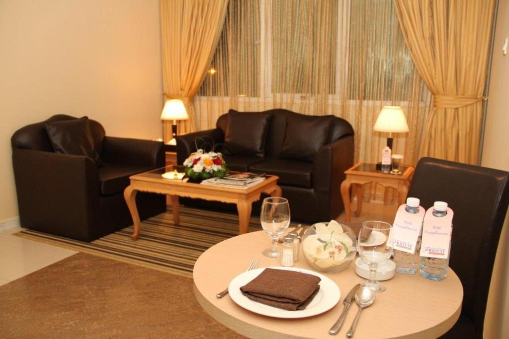 Royal Hotel Apartment Kalba Rom bilde