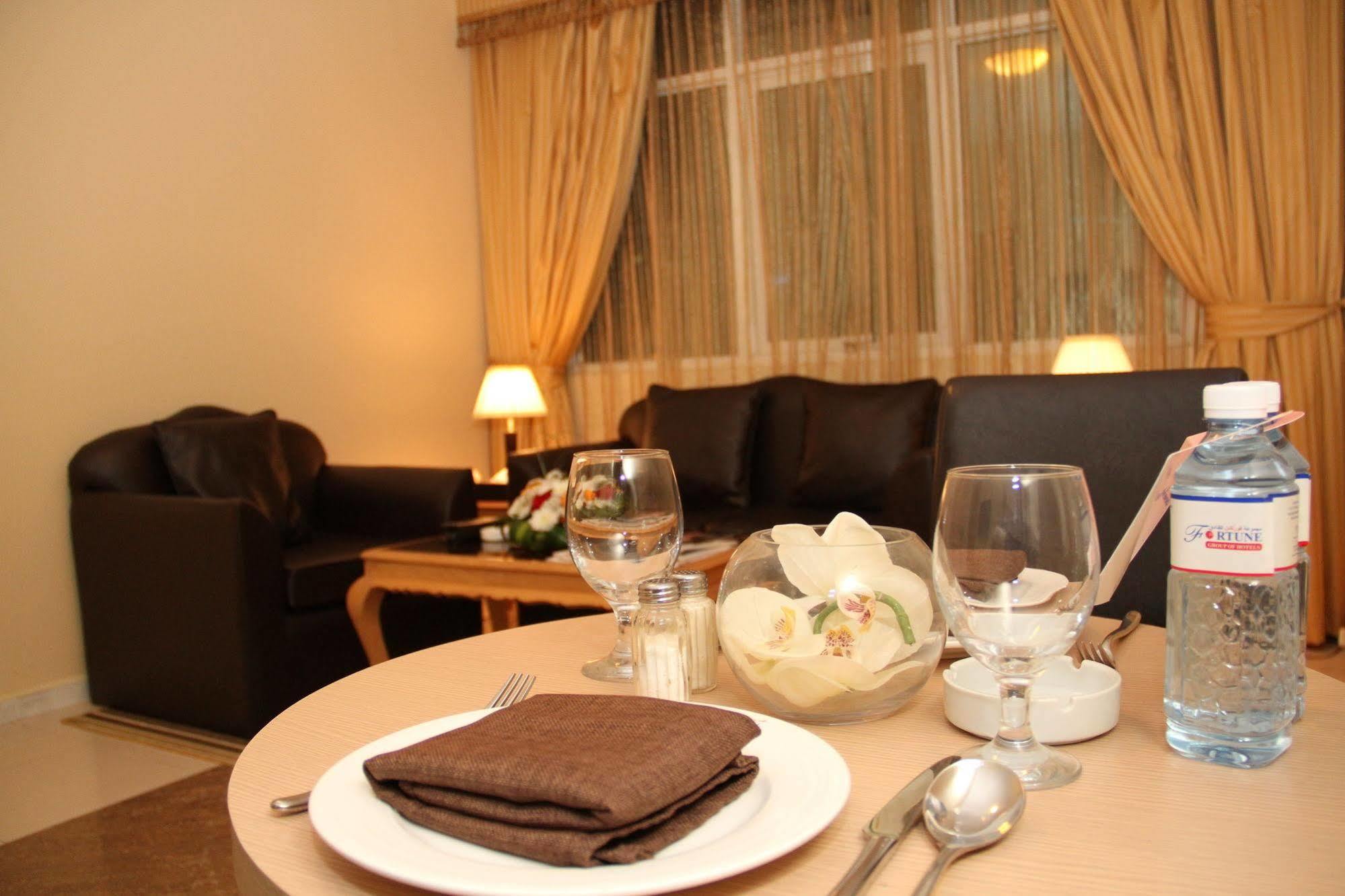 Royal Hotel Apartment Kalba Eksteriør bilde