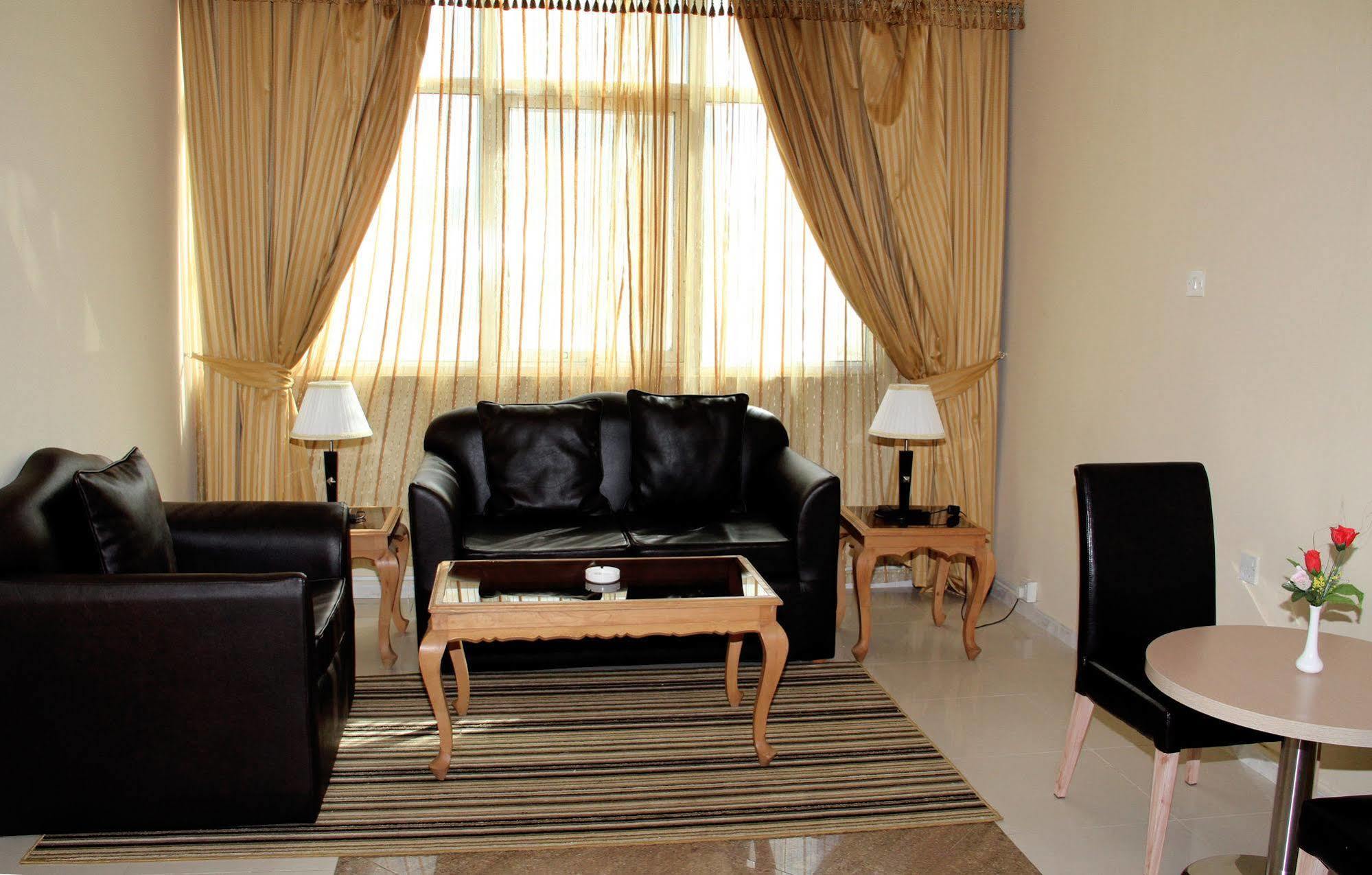 Royal Hotel Apartment Kalba Eksteriør bilde